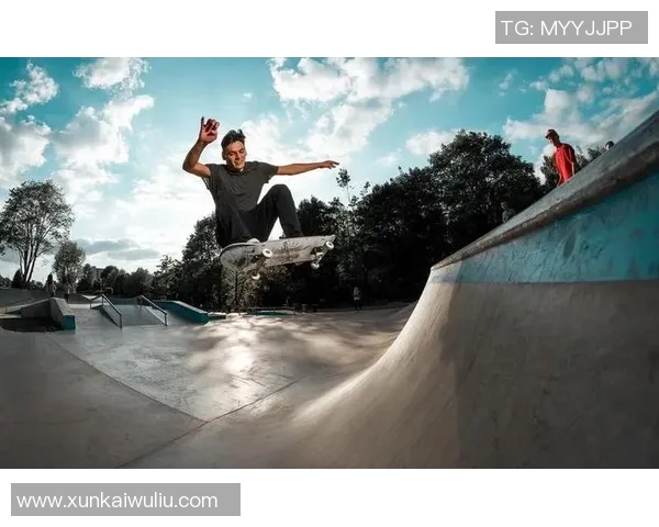 极限运动嘉年华精彩回顾北京滑板队技术实力大揭秘 极限运动嘉年华精彩回顾北京滑板队技术实力大揭秘